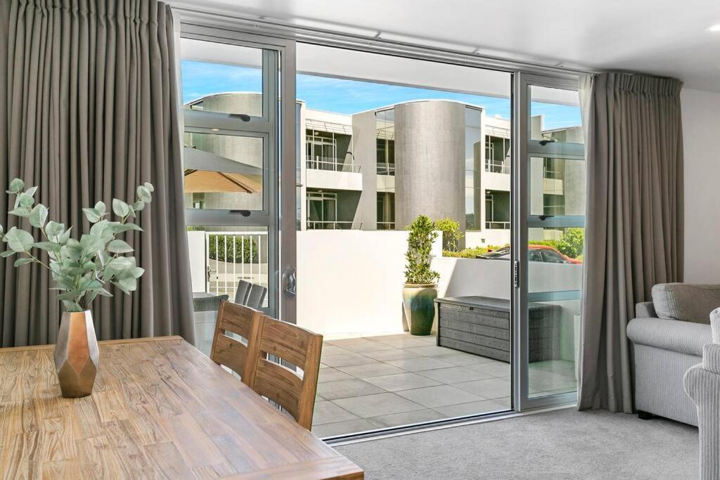 Waimahana - Luxury By The Lake Таупо Екстериор снимка